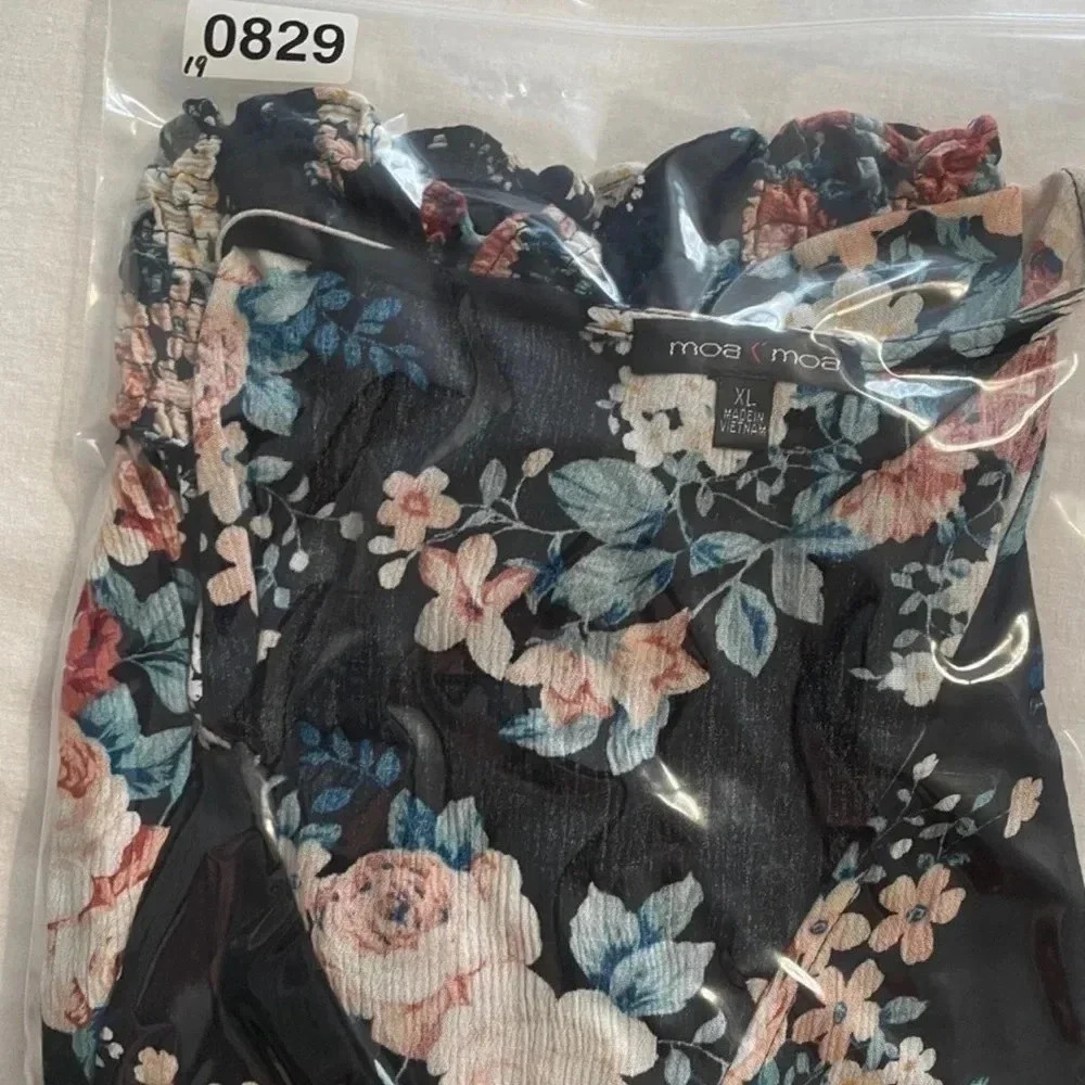 MOA Moa flora long sleeve top with smocked waistband. - Picture 8 of 8